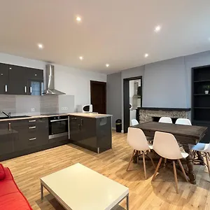 https://au-coeur-de-cauterets-t2-alcve-4p.midi-pyreneeshotels.com