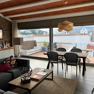 https://big-family-house-in-the-center-of-el-port-de-la-selva.catalonia-hotels.com